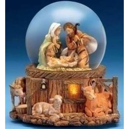 Musical Lighted Holy Family Glitterdome D4998