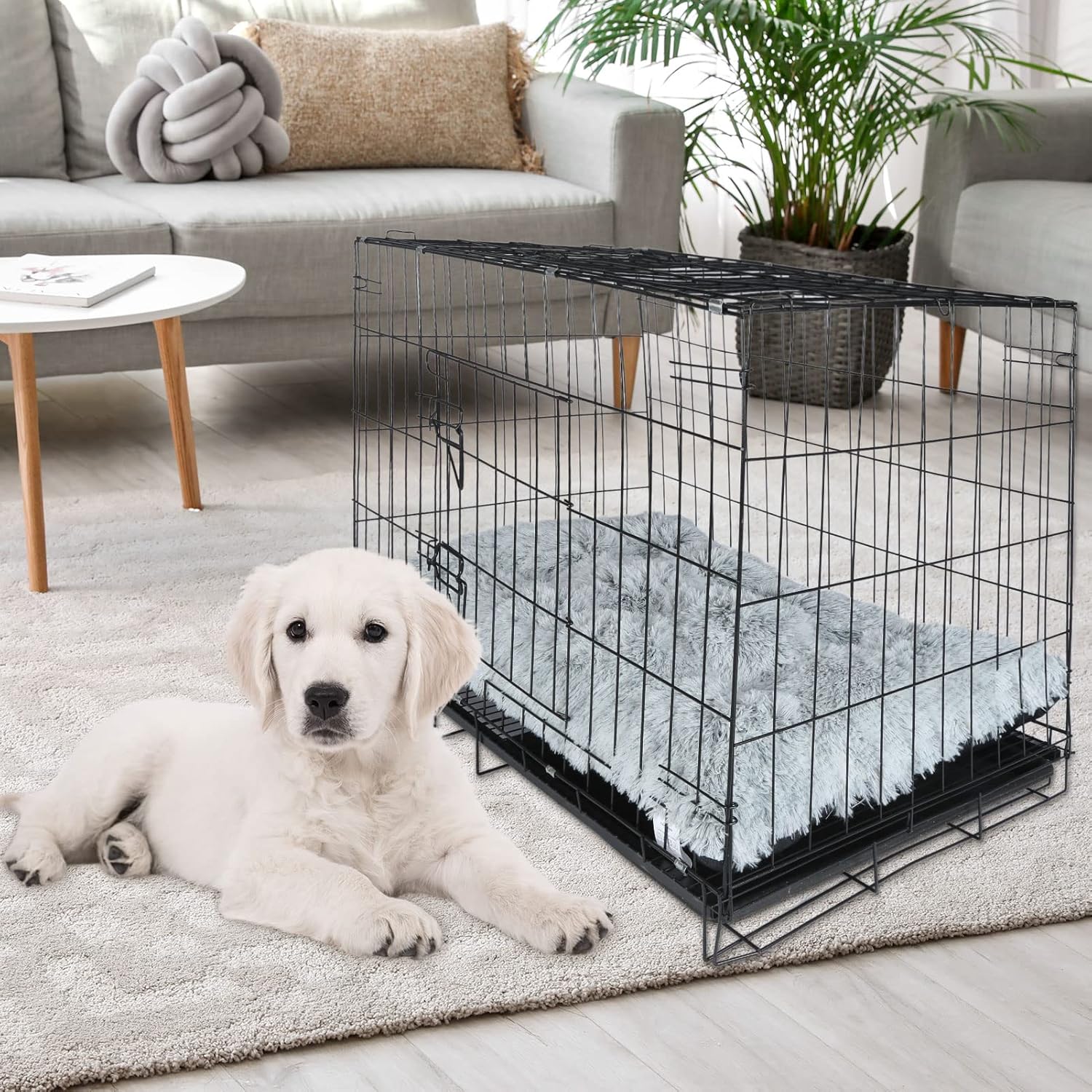 XL Plush Faux Fur Dog Bed with Waterproof Non-Slip Bottom A936