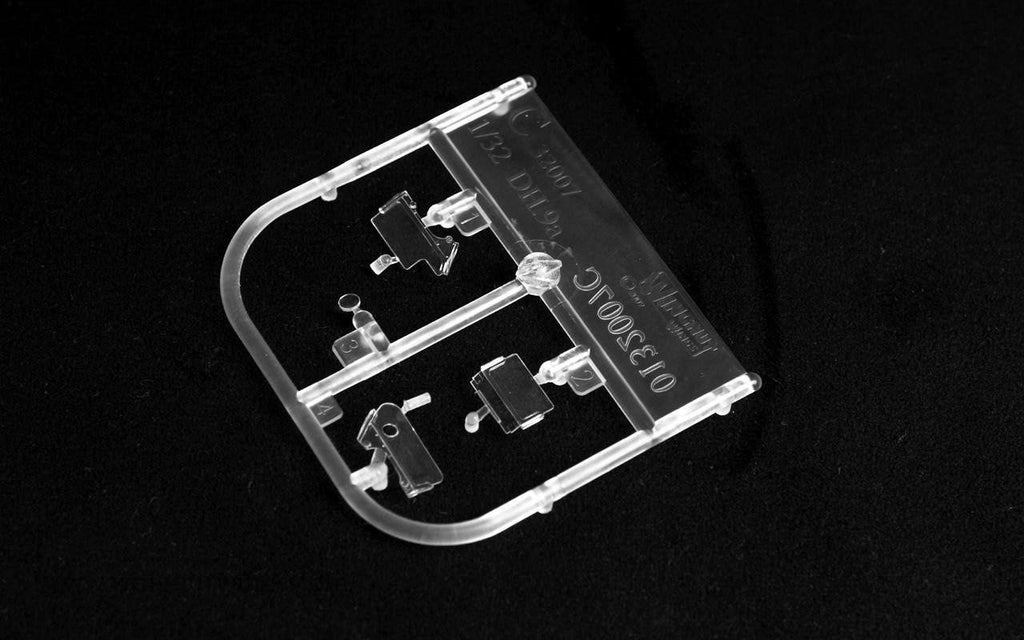 1/32 Scale Plastic Model Kit L203