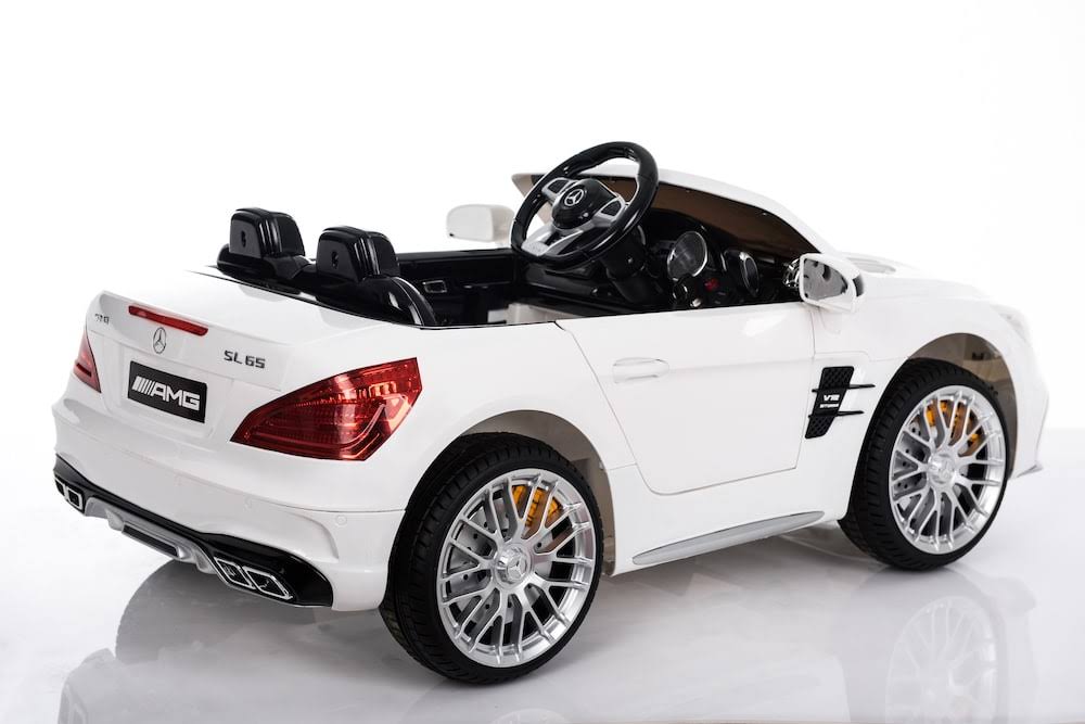 White Kids Ride on Car with Remote Y32400