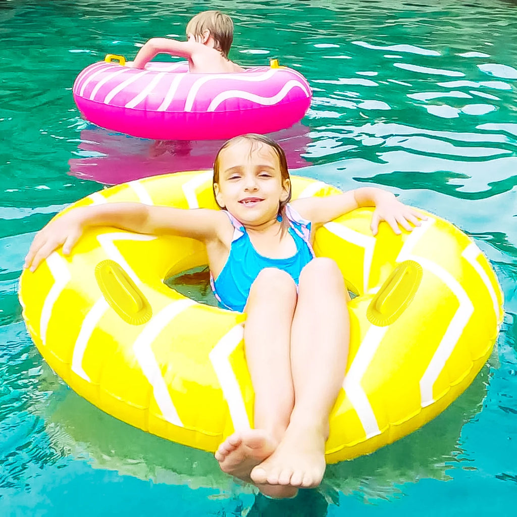 2 Pack Inflatable Pool Tubes with Handles, Pink Swimming Floats T9467