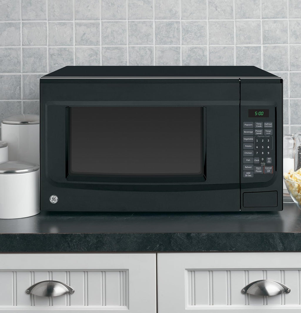 1.4 cu. ft Black Countertop Microwave M500144