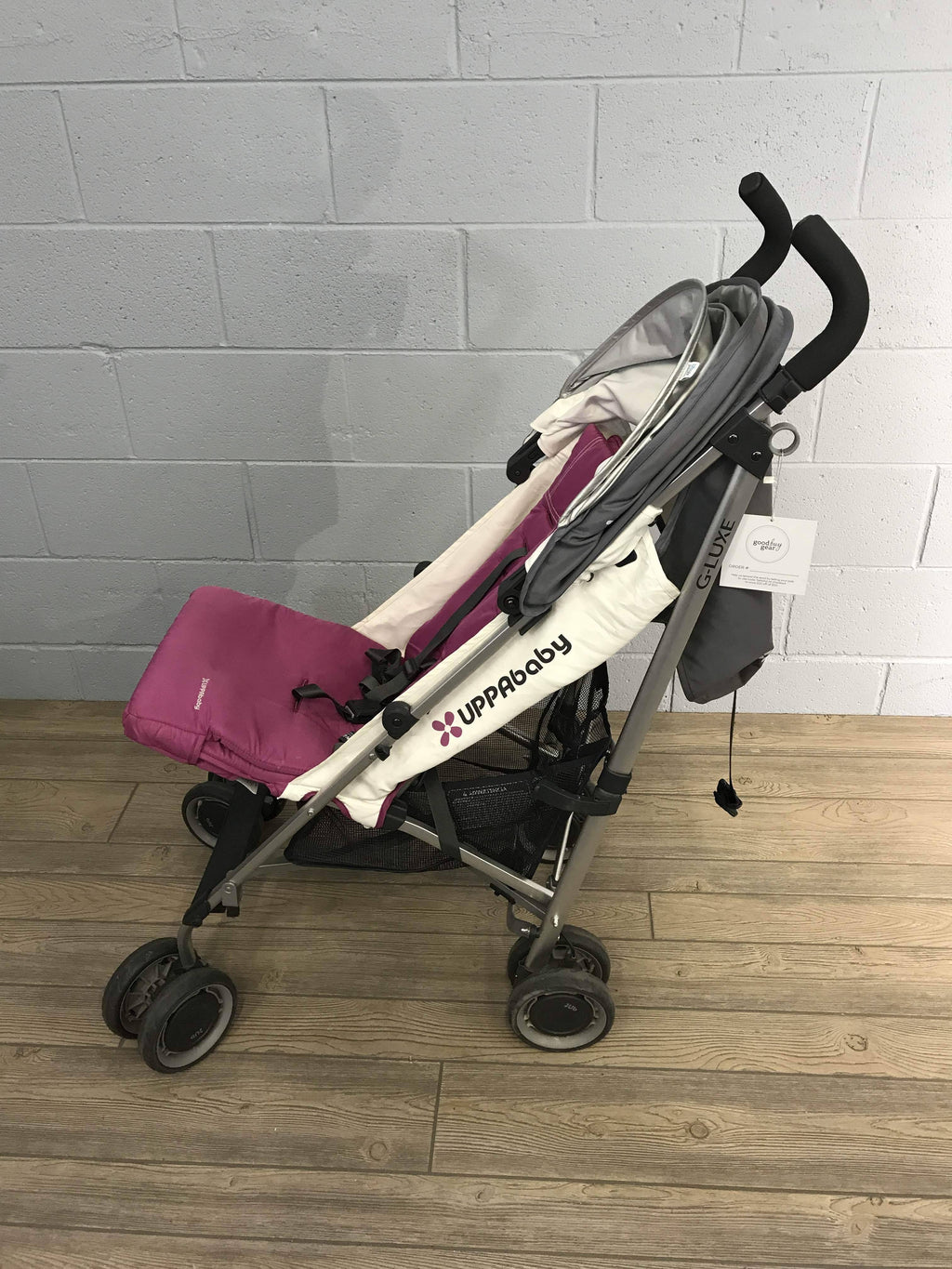 Black Carbon Stroller B491