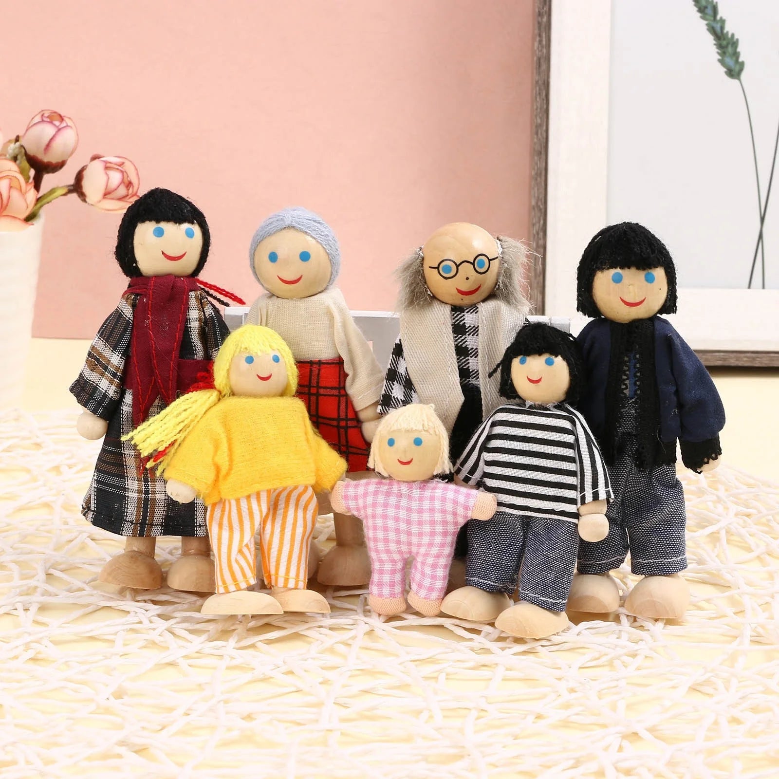Wooden Dolls Family Playset Set of 7 Z5781