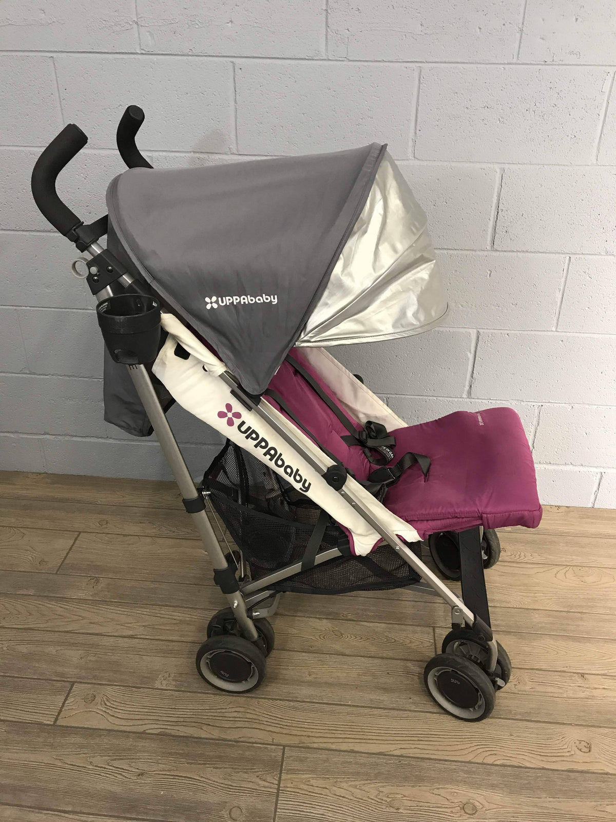 Black Carbon Stroller B491