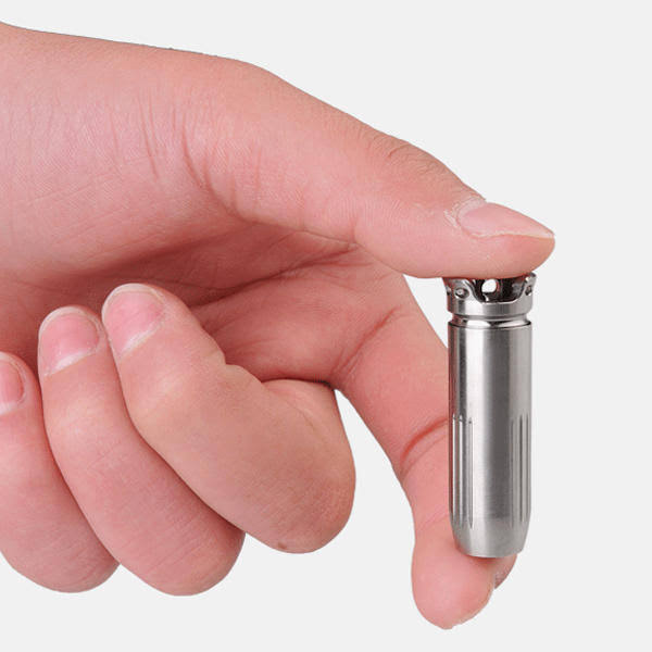 Titanium Mini Keychain Flashlight Y91310
